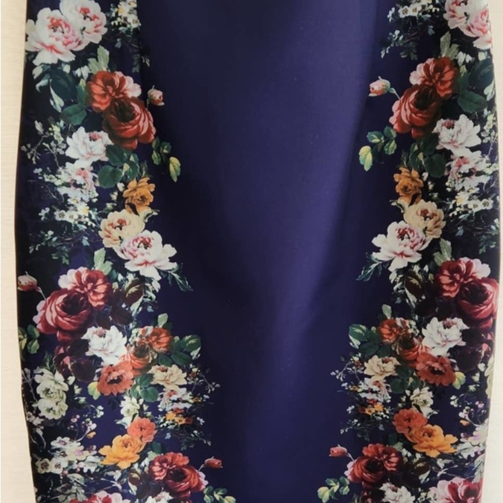 Zara Trafaluc Navy and Floral Print Pencil Skirt, Size M - Picture 2 of 6